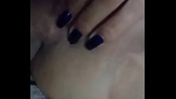 Preview 4 of 2 Bailando Argentas - Casadinha tocando pro comedor enquanto o corninho d.. #putinha #casada #corno #cuckold #comedor #whatsapp #safada