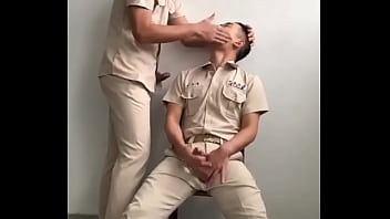 Preview 4 of Kogds - Khi thằng bạn th&acirc_n th&egrave_m cặc