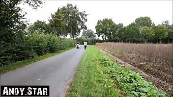Preview 1 of Tityplay - Joggingschlampe mit Motorrad abgeschleppt