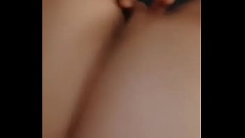 Preview 4 of Very Young Webcam Dowblouse5 - Mi novia masturbandose
