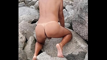 Preview 3 of MeNinas - Ladysilva latina gay bunda gostosa de marquinha na praia,  vamos fuder gostoso