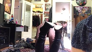 Preview 2 of Txxxhd Com - Puss in leather boots worship