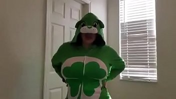 Preview 1 of Coke Pov - جسمها Curvy جامد اوي وطيازها كبيره وبزازها كبيره