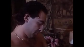 Preview 2 of Sex Im H Und M - Roberto Malone fodendo com a ajuda da amiga