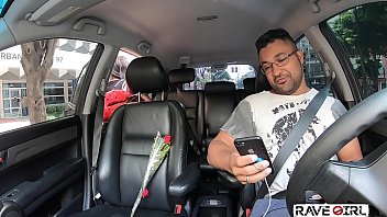 Preview 1 of China Nungginh - Ganhei uma carona,  uma rosa e tive que mostrar minha bunda para o Loupan
