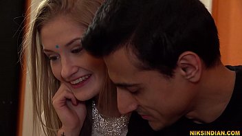 Preview 1 of Tamilsoxvdo - जीजा साली का अवैध रिश्ता जिसमें रोज बुर और गाड़ चुदाई होता है