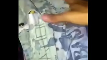 Preview 2 of Hd Pss - Brincando com a rola do meu primo