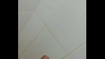 Preview 4 of Esxhd - Paja en la ducha,  ahogando el ganzo