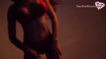Preview 2 of Siri Ass Gang Anal - Babe Plays With the Juicy Body - Music Video Porn