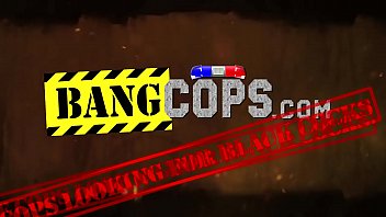 Preview 1 of Wwwcom Nikki Sexx Porn - White big titty cop got her pussy pounded on the rooftop