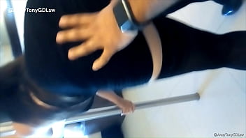 Preview 1 of Bbc Quick Hard Fuck - Esposa nalgona en la tercera vez que le pone los cuernos al marido en su cara