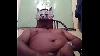 Preview 4 of Kannadavideosex - Tocando uma pro lobo negro