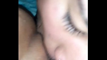 Preview 2 of Hot Girl 21 Gorgeous Sex - Le encanta los orales y se viene a chorros