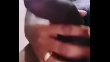 Preview 3 of Esposa Gorda Dando Cu Estranho6 - Neg&atilde_o cafu&ccedil_u peludo chamando para mama no banheiro
