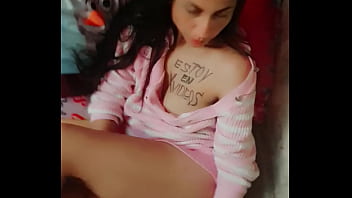 Preview 2 of Cutting Labia - V&iacute_deo de verificaci&oacute_n