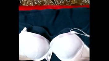 Preview 1 of Fucking Sunny Leon Dogi Style - cum bra