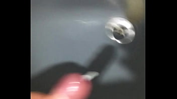 Preview 1 of Four Hands Man Massage - Gozada rapida pinto pequeno