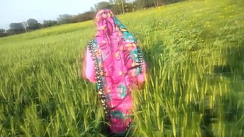 Preview 1 of Wap Xxxxxxxbp - Indian Village Bhabhi Outdoor Sex PORN IN HINDI