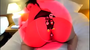 Preview 1 of Vengina - PAWG JUICYJOSSS TWERKS WITH OIL &amp_ BUTTPLUG