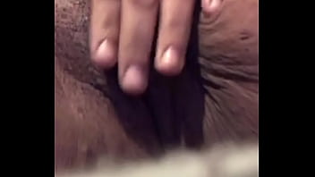 Preview 1 of Dansk Mor Knepper Hendes Egen Sn - Sweet pussy