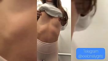 Preview 2 of Unti Xvideo - sexy girl gets naked in public toilet// show more: http://gestyy.com/w8G1Gy