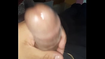 Preview 3 of Granny Car Handjob - Una chaqueta