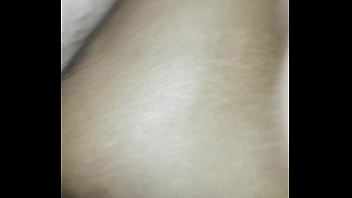 Preview 3 of Shower Mommy Friend - Devorando o cuzinho da amiga