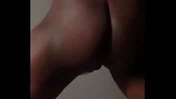 Preview 4 of Cada Vez Mai - I twerk harder then ever
