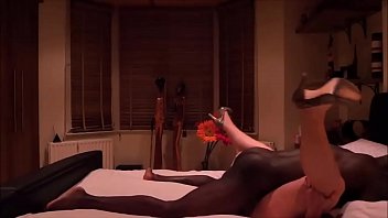 Preview 4 of Gao Ki Ladki Hindi Sex - Amateur curvy wife interracial