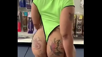 Preview 2 of Saree Wala Bf Madrasi - Big Ass shopping