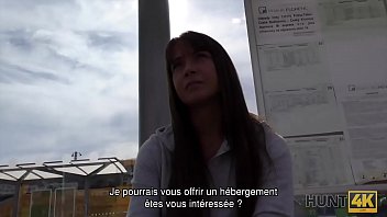 Preview 1 of Boys Girl Fingring Sex - HUNT4K. Angella Christin de la estaci&oacute_n de autobuses llega al servicio de cazadores por dinero