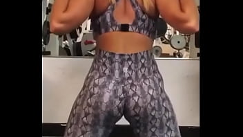 Preview 1 of Ksyatan - Susi haciendo gym
