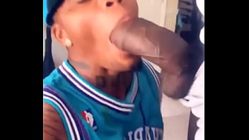 Preview 1 of Red Light Area Xxx Vidoes - Mamaguevo por pinta