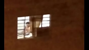 Preview 1 of Bollywood Saxy Video Download - Espiando Peruano Hetero pajero