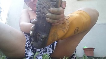Preview 2 of Office Fun Fuck - Lick my yellow boots completely dirty with green mud while I&#039_m in the garden