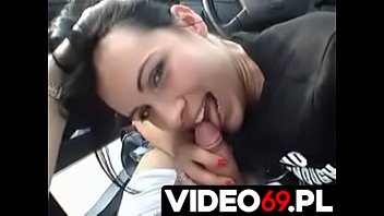 Preview 3 of Brianna Rub A Teen - Polskie porno - Fajna młoda laska robi laskę