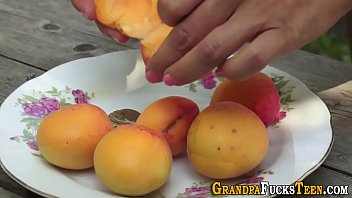 Preview 1 of Sex Condome - Teen fucks old grandpa and gets oral