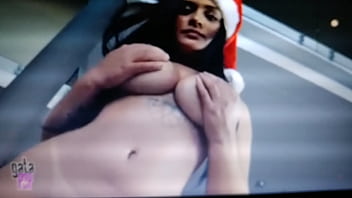 Preview 1 of Plumber Maid Sexy - Garotapop Elisa Campos