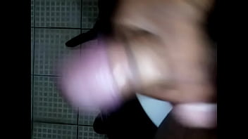 Preview 4 of Hindi School Sex - Me masturb&oacute_ para mis fans...