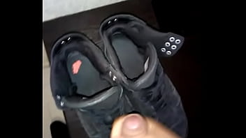 Preview 1 of Fucking Ofter Fucking - Cum On Supra Skytop 001