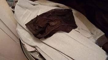 Preview 1 of Vare Vare - Smelling Panties