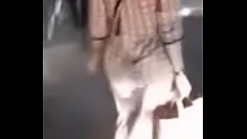 Preview 3 of Apk Xhubs Tube - my step sister Saida is walking down the street