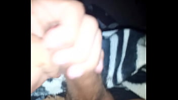 Preview 3 of Main Dengan Kuda - Novinho Batendo Punheta e gozando gostoso