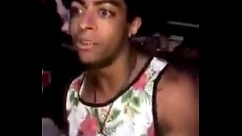 Preview 4 of Pinay Teens Blowjob - Everson Zoio fazendo m&aacute_gica com a l&iacute_ngua cantando eminem