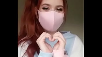 Preview 1 of Guys With Cocks Out - Ruiva Peituda Mostrando os peit&atilde_o