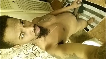 Preview 1 of Xxx Bas Ma - Neg&atilde_o da pica de cavalo - super dotado na punheta - king Jaay