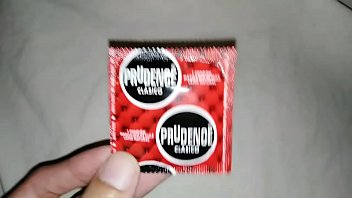 Preview 2 of Female Condom Use Videos - Tutorial para ponerse condon