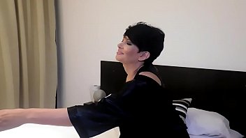 Preview 2 of Avatar Yurizan Beltran - vende  a la madre  sin  que ella  se de cuenta ,  ella  es enferma  se coje  todo  lo  que ve