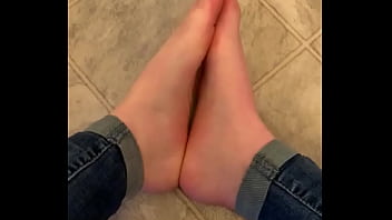 Preview 3 of Lifter Com - Selling foot pics/vids