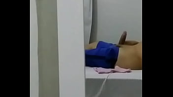 Preview 1 of Xxhotsex - Balan&ccedil_ando o brinquedo na cama